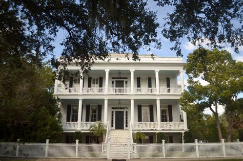 6 Historic Southern Homes for Sale Right Now - Curbed