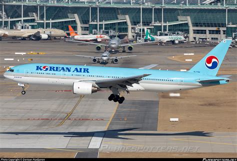 HL7752 Korean Air Boeing 777 2B5ER Photo By Daniyar Atadjanov ID