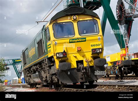 Clase 66 Freightliner Locomotora Diesel En Un Astillero De Transporte Ferroviario De Mercancías