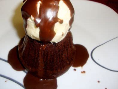 Chili's® molten chocolate cake - Recipe Petitchef