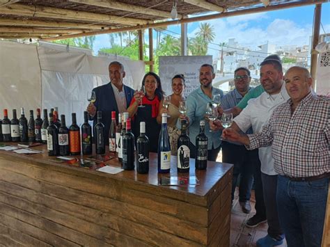 Almuñécar inaugura su XXIV Feria Gastronómica con 17 empresas