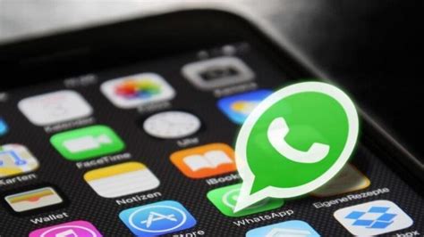 Las 10 bromas más divertidas para sorprender a tus amigos en WhatsApp