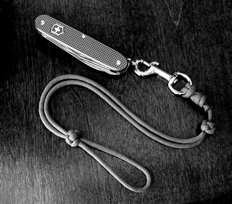 35 Diy Paracord Lanyard Patterns Tutorials