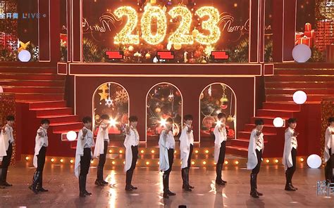 【tf 家族】 「2023新年音乐会——瞬间」《我们的时光》纯享版 Tf家族 Tf家族 哔哩哔哩视频