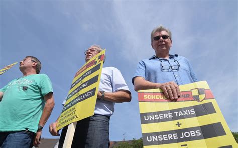 Fotos Taxifahrer Protestieren Am St Johanner Markt In Saarbr Cken