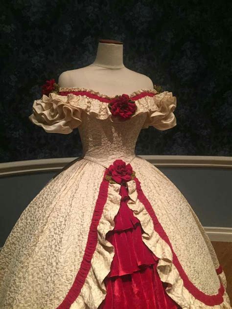 MTL Dress Illinois Museum Historical Dresses Ball Dresses Beautiful