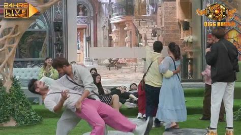 Bigg Boss 17 Live Gharwalon Ke Beech Hua Dance Battle Isha Munawar Ne