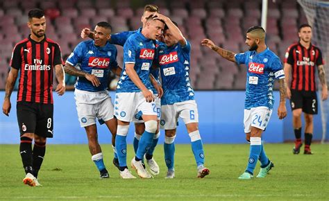 Milan Napoli 2 0 Piatek Show I Rossoneri Volano In Semifinale Coppa