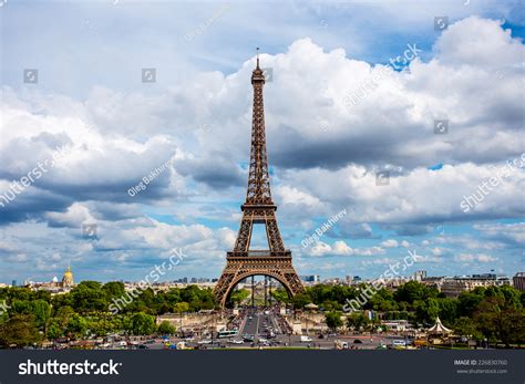 Best Efiel Tower Royalty-Free Images, Stock Photos & Pictures ...