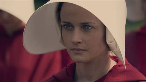 Alexis Bledel Is Returning for 'The Handmaid's Tale' Season 2