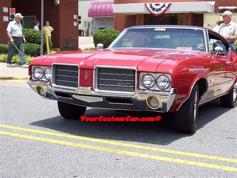 1970 Olds Cutlass With Side Pipes