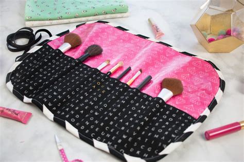 Free Makeup Brush Roll Sewing Tutorial