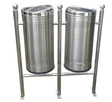 Silver Stainless Steel Ss Swing Dustbin Round Perforeted Capacity