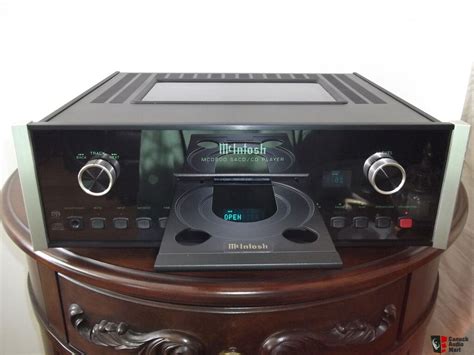 McIntosh MCD500 SACD CD Player Photo 931675 Canuck Audio Mart