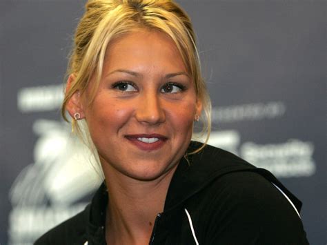 Anna Kournikova Anna Kournikova Wore A White Bikini To Hit The Beach In Mexico With Anna