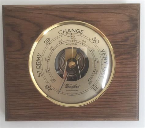 Barometer Round Solid Oak Small