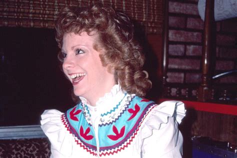 Reba McEntire When She Was Young: Check Out These Pictures | NBC Insider