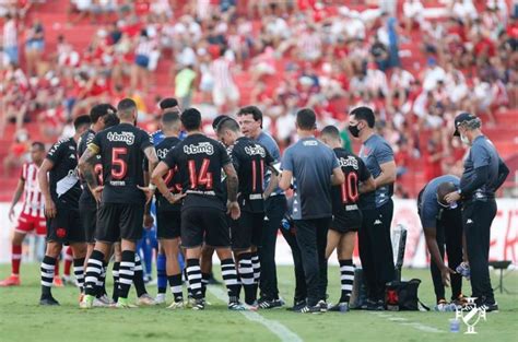 Na reta final da Série B Vasco tem dois confrontos diretos pelo acesso