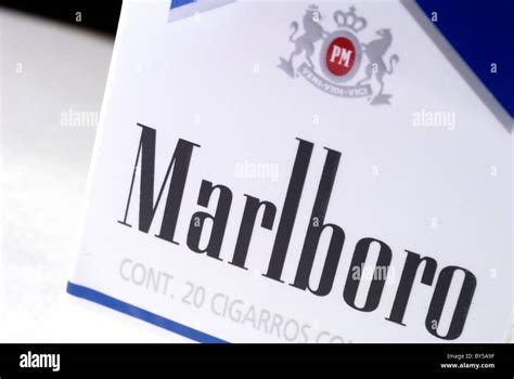 Close up of a Marlboro pack of cigarettes. The blue edition sold in Mexico Stock Photo - Alamy