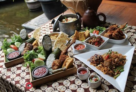 10 Rumah Makan Sunda Di Bandung Ngeunah Pisan Nibble