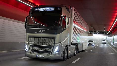 Volvo Trucks Fh I Save Lui Il Camion Che Consuma Meno