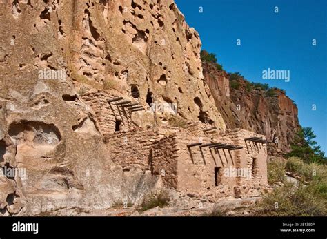 Ancestral Pueblo Cave Dwellings In Hi Res Stock Photography And Images