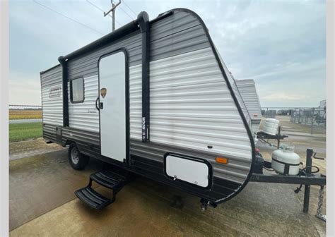 Used Dutchmen Rv Coleman Lantern Lt Series Bh Travel Trailer At