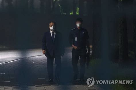 50억 클럽 의혹 박영수 전 특검 구속영장 기각 연합뉴스