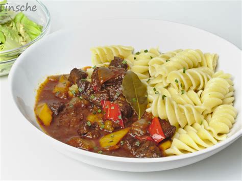 Paprika Rinder Gulasch Rezept Mit Bild Kochbar De