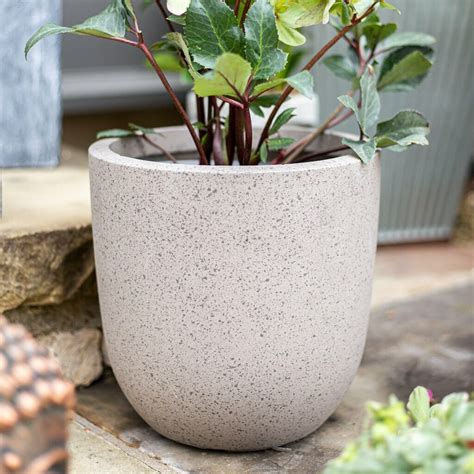 Granito Egg Pot Garden Planters Apta