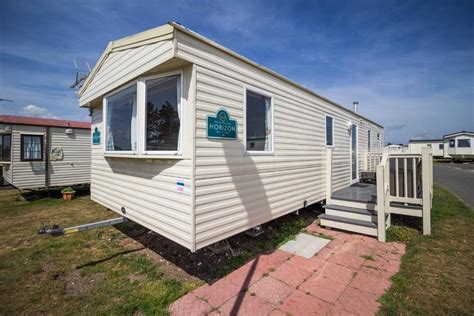 Superb 8 Berth Caravan To Hire At Kessingland Holiday Park Suffolk Ref