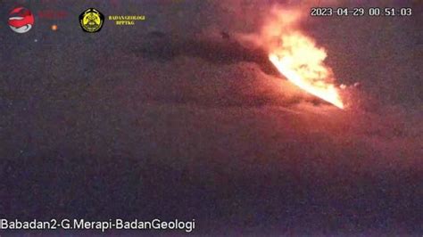 Gunung Merapi Kembali Luncurkan Awan Panas Sejauh 2 5 Km Sabtu Dini Hari