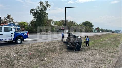 Salvado De Milagro Conductor Tras Aparatoso Volcamiento En La CA 5