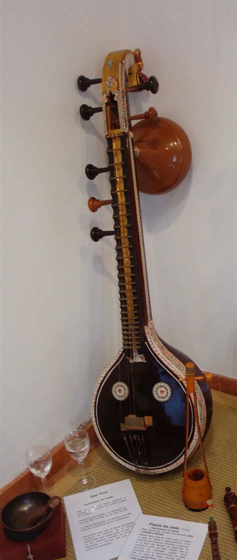 Saraswati Veena Museo Lombarda