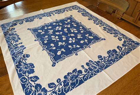 Blue White 1950s Cotton Tablecloth Vintage Springmaid Etsy Cottage