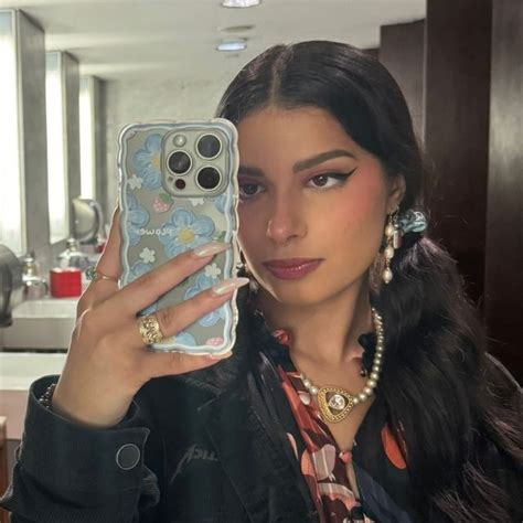 Crystal Co 🌟 (@crystalmco) on Threads