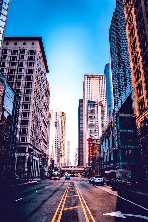 chicago illinois city  photo  pixabay