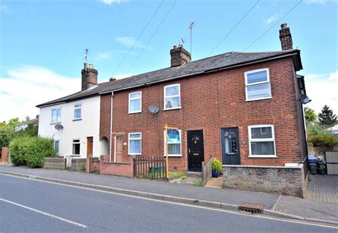 Bergholt Road Colchester Co4 2 Bed Terraced House £1 075 Pcm £248 Pw