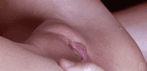 Bl4ckout11 Pussy Licking Pin 39648986