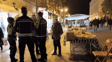 Controlli A Tappeto Della Polizia Locale Di Foggia Gli Agenti Tra