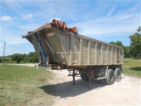 BENALU SEMI REMORQUE BENNE 2 AXLE D Occasion Benne TP 1994