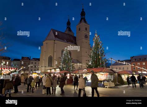 Regensburg Christmas Market Germany Stock Photo - Alamy