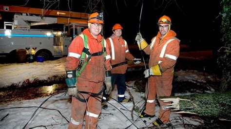 Oakville Hydro Crews Continue To Work To Restore Power