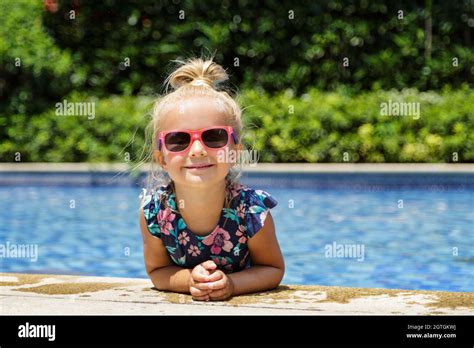 bis jahre mit bikini Fotos und Bildmaterial in hoher Auflösung Alamy