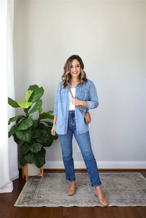 Casual Fall Capsule Wardrobe Pumps Push Ups Denim Shirt Style