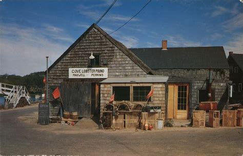 Perkins Cove - Maine Lobster Feasts Freshly Caught and Boiled Ogunquit ...