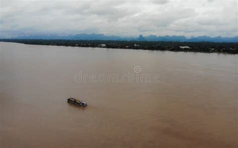 Mekong River From The Tibetan Plateau The River Runs Through China S