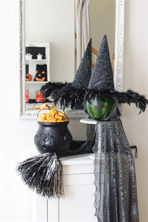 Witches Take Over Halloween 18 Themed Diy Crafts