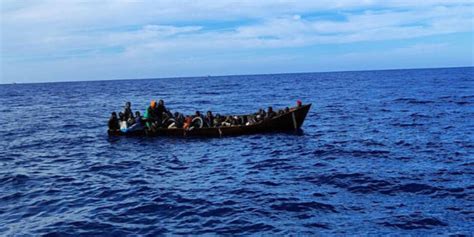 Dramma A Lampedusa Affonda Un Barchino Persone Soccorse E Dispersi