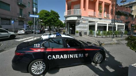 Stacca La Corrente Alla Ex E Tenta Di Entrare In Casa Attimi Di